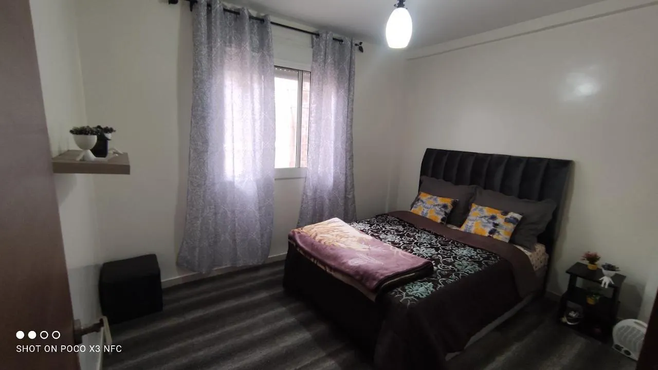 Apartamento Superbe appartement au rez-de-chaussée avec clim mobile,parking et wifi gratuit Casa Blanca