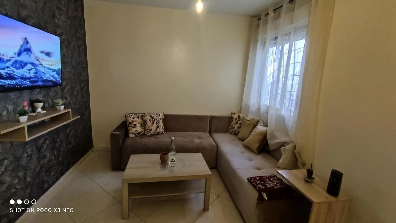 Apartamento Superbe appartement au rez-de-chaussée avec clim mobile,parking et wifi gratuit Casa Blanca