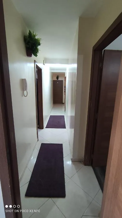Apartamento Superbe appartement au rez-de-chaussée avec clim mobile,parking et wifi gratuit Casa Blanca