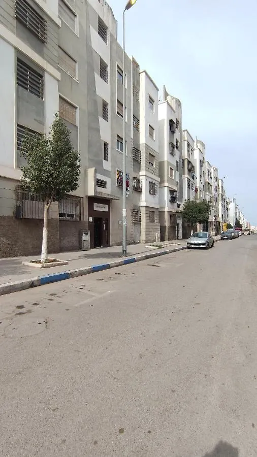 Superbe appartement au rez-de-chaussée avec clim mobile,parking et wifi gratuit Casa Blanca Marruecos