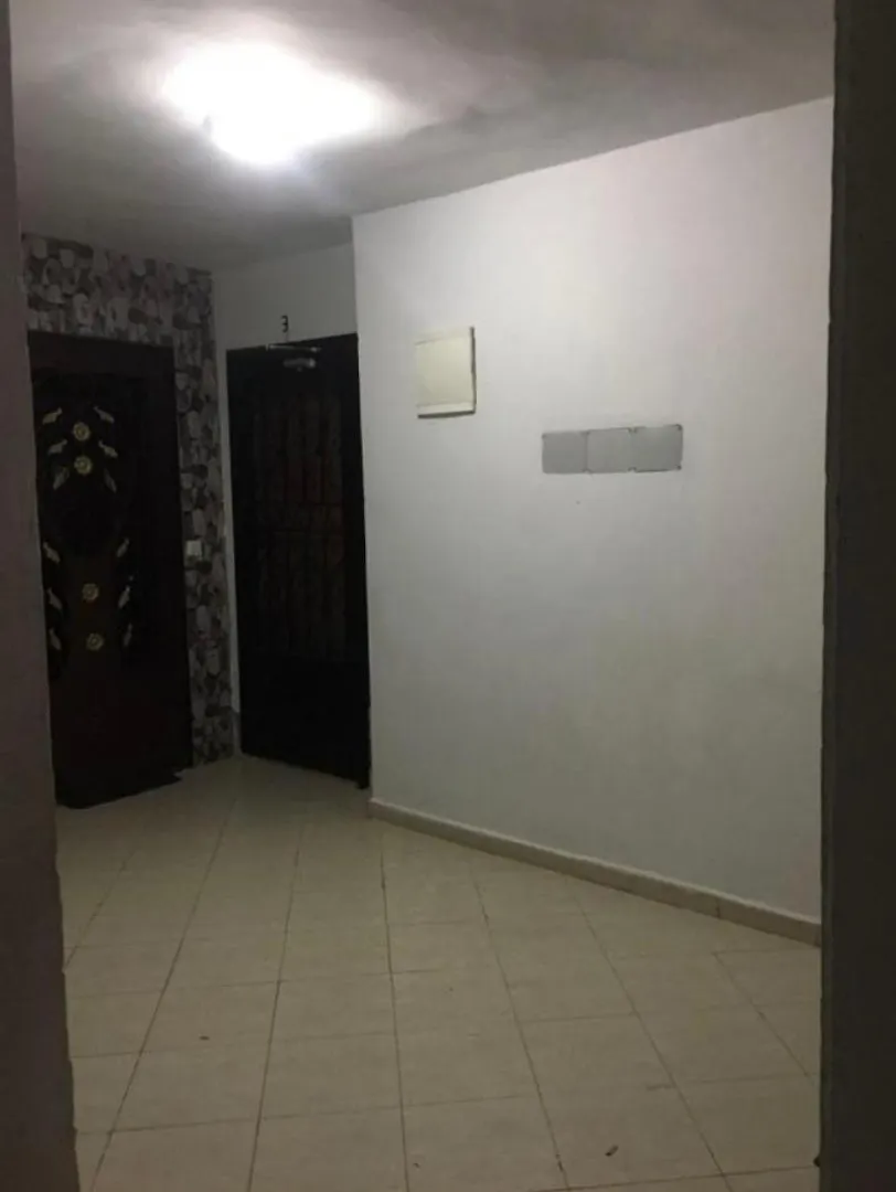 Superbe appartement au rez-de-chaussée avec clim mobile,parking et wifi gratuit Casa Blanca Marruecos