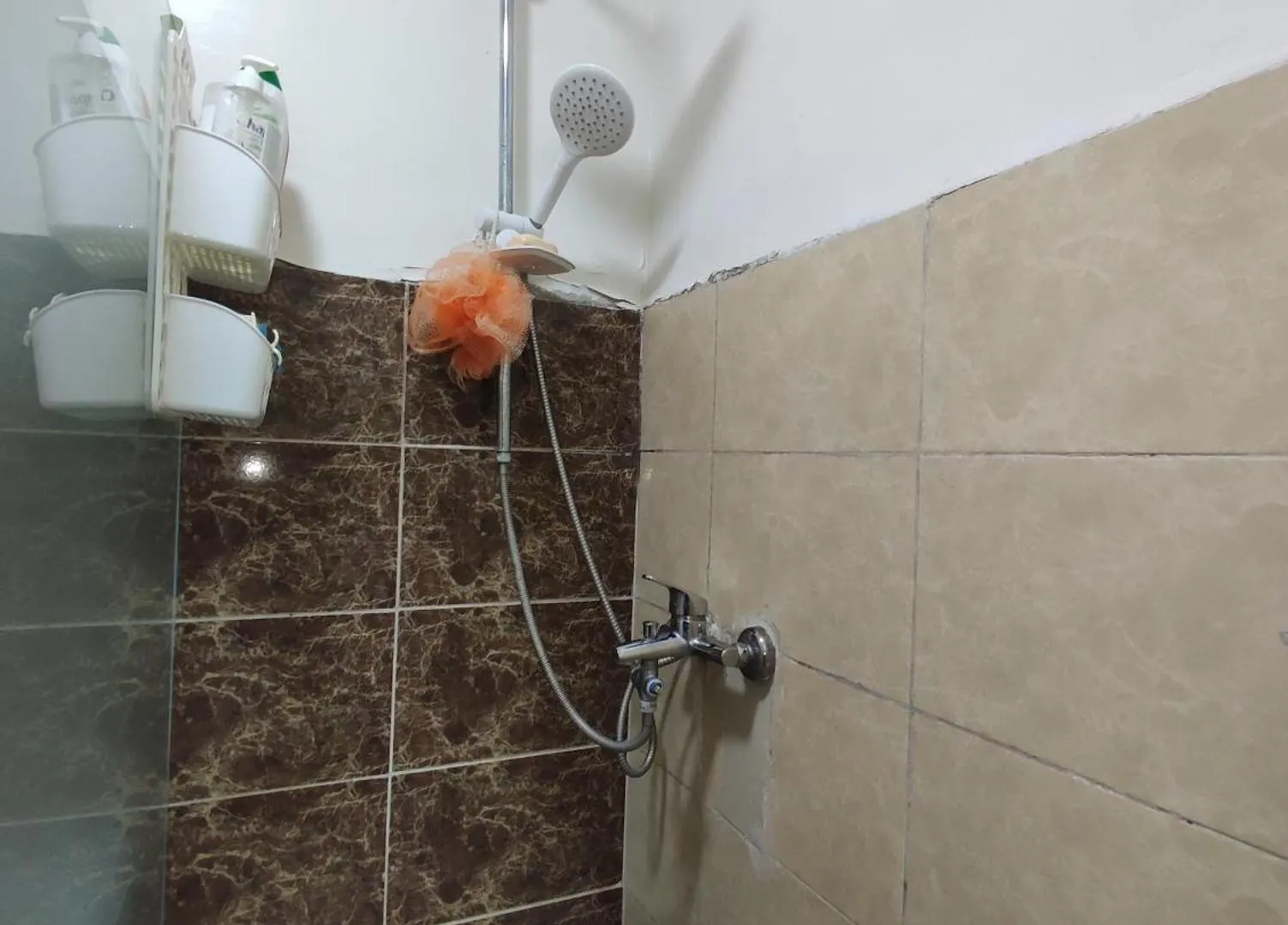 Beautiful Ground-Floor Apartment With Portable Air Conditioning, Parking, And Free Wi-Fi Casablanca