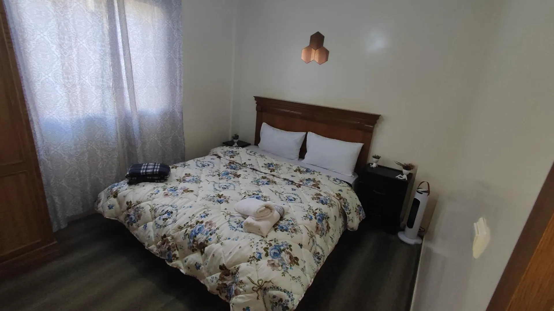 Beautiful Ground-Floor Apartment With Portable Air Conditioning, Parking, And Free Wi-Fi Casablanca