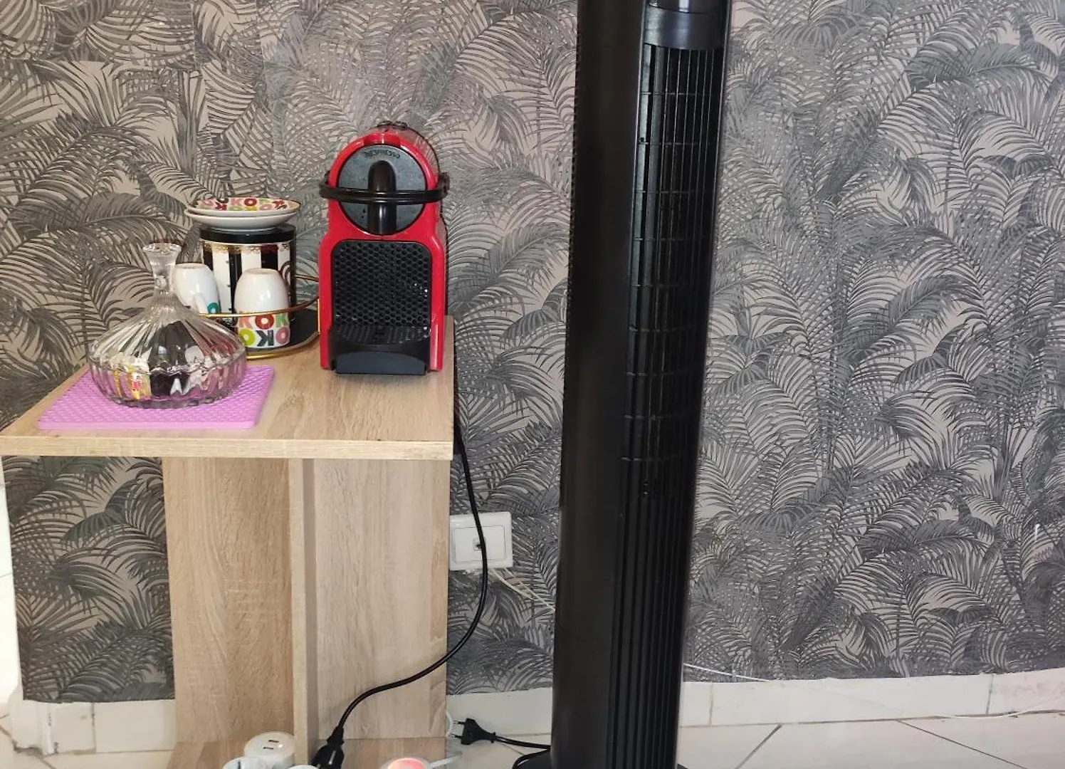 Beautiful Ground-Floor Apartment With Portable Air Conditioning, Parking, And Free Wi-Fi Casablanca