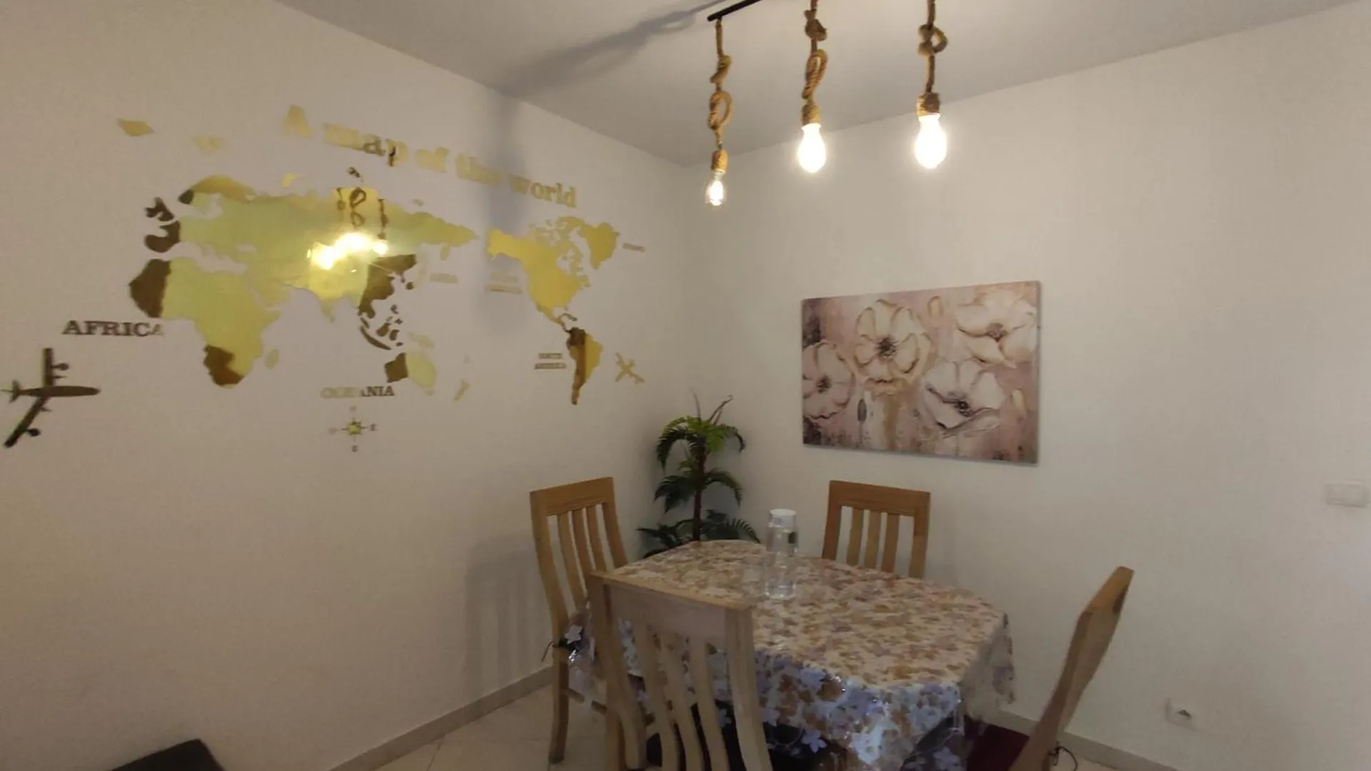 Beautiful Ground-Floor Apartment With Portable Air Conditioning, Parking, And Free Wi-Fi Casablanca Morocco