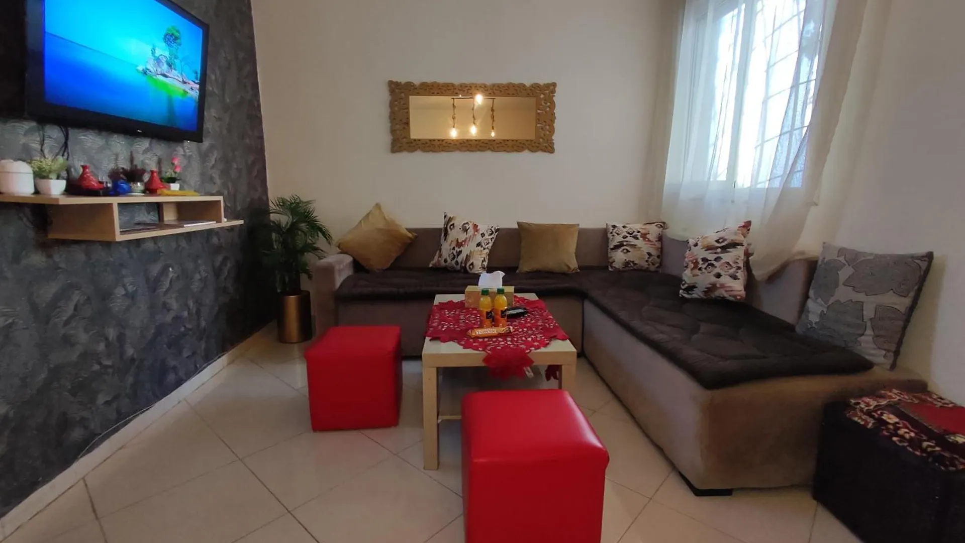 Beautiful Ground-Floor Apartment With Portable Air Conditioning, Parking, And Free Wi-Fi Casablanca