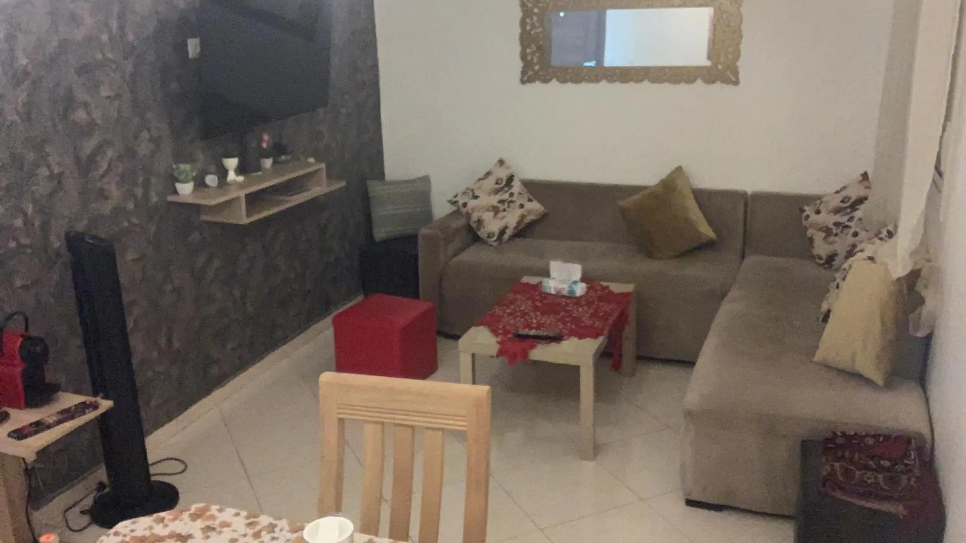 Beautiful Ground-Floor Apartment With Portable Air Conditioning, Parking, And Free Wi-Fi Casablanca Maroko