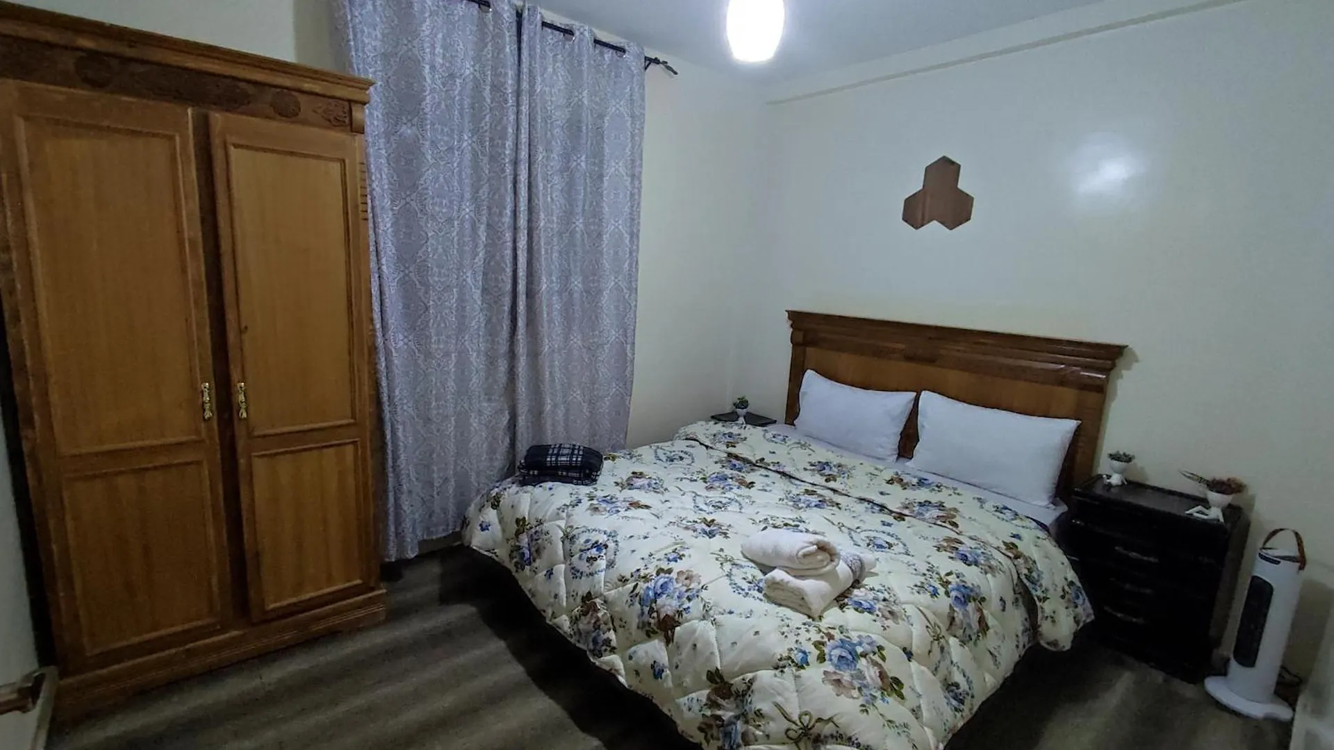 Beautiful Ground-Floor Apartment With Portable Air Conditioning, Parking, And Free Wi-Fi Casablanca