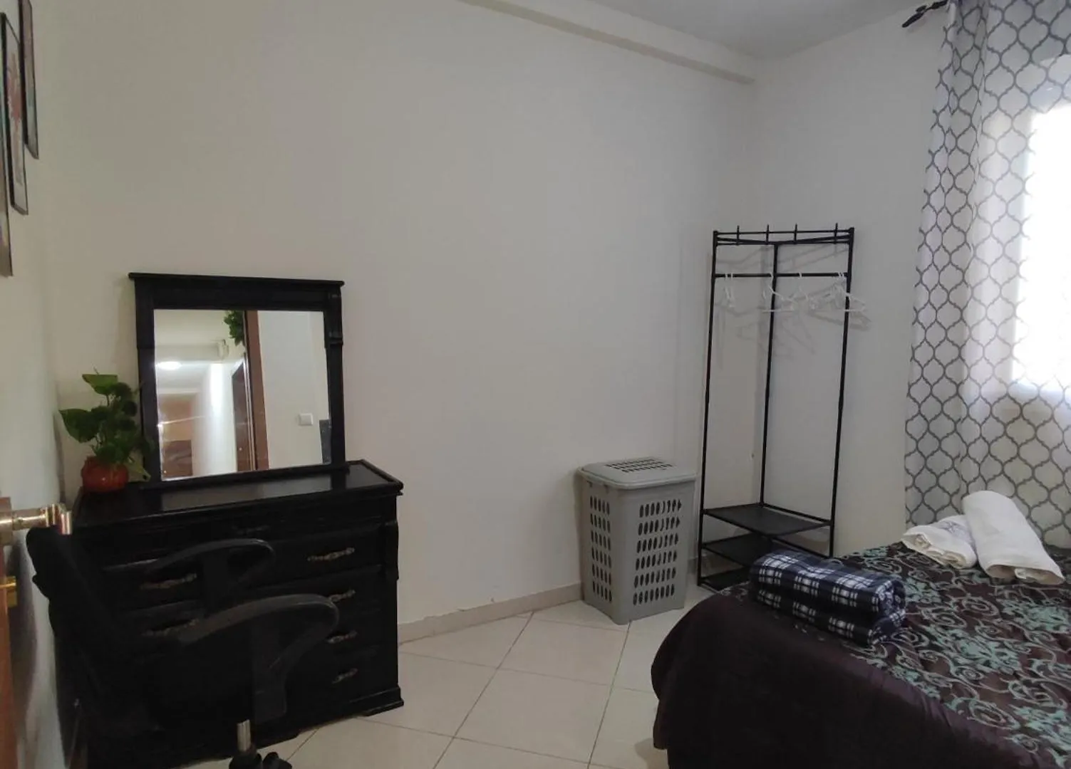 Beautiful Ground-Floor Apartment With Portable Air Conditioning, Parking, And Free Wi-Fi Casablanca