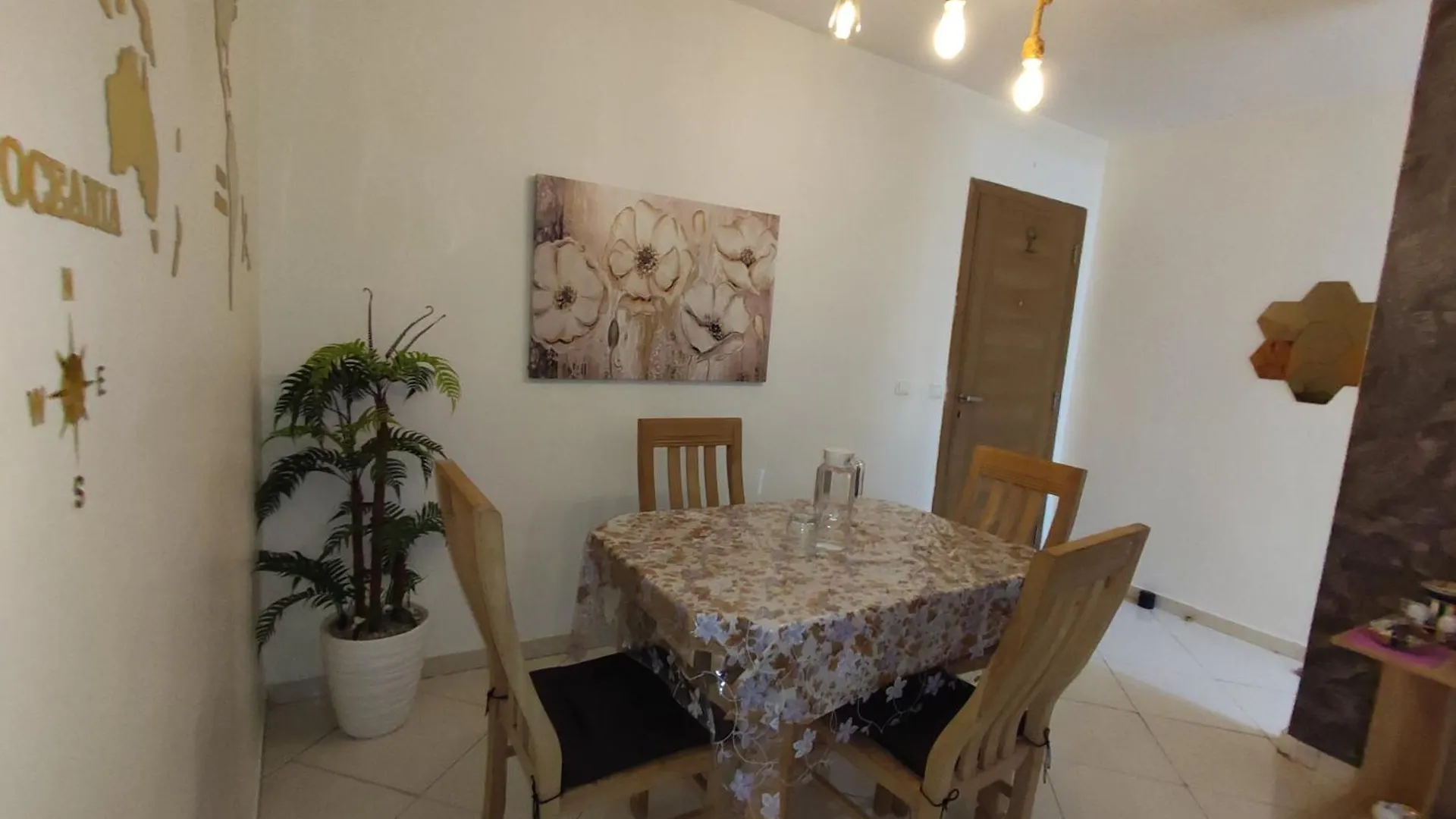 Beautiful Ground-Floor Apartment With Portable Air Conditioning, Parking, And Free Wi-Fi Casablanca